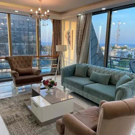 Апартаменты Elegant 2+1 Flat In The Heart Of Kyrenia + Wifi Кирения