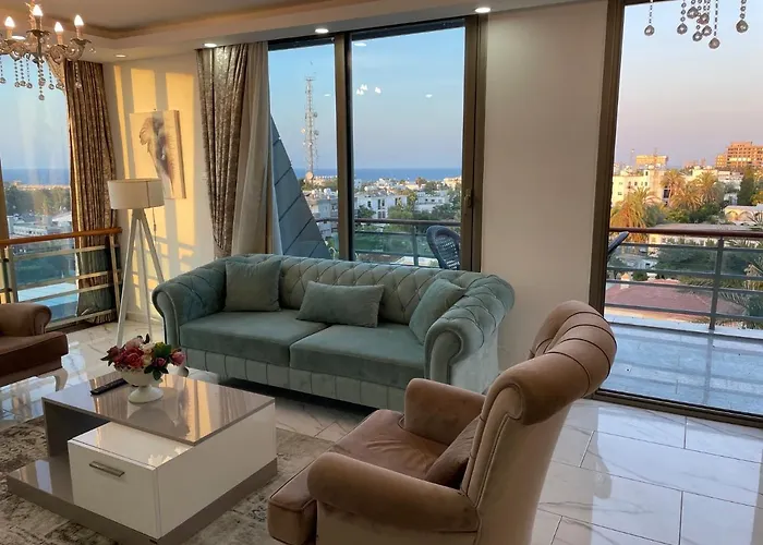 Elegant 2+1 Flat In The Heart Of Kyrenia + Wifi * Kyrenia (Northern Cyprus)